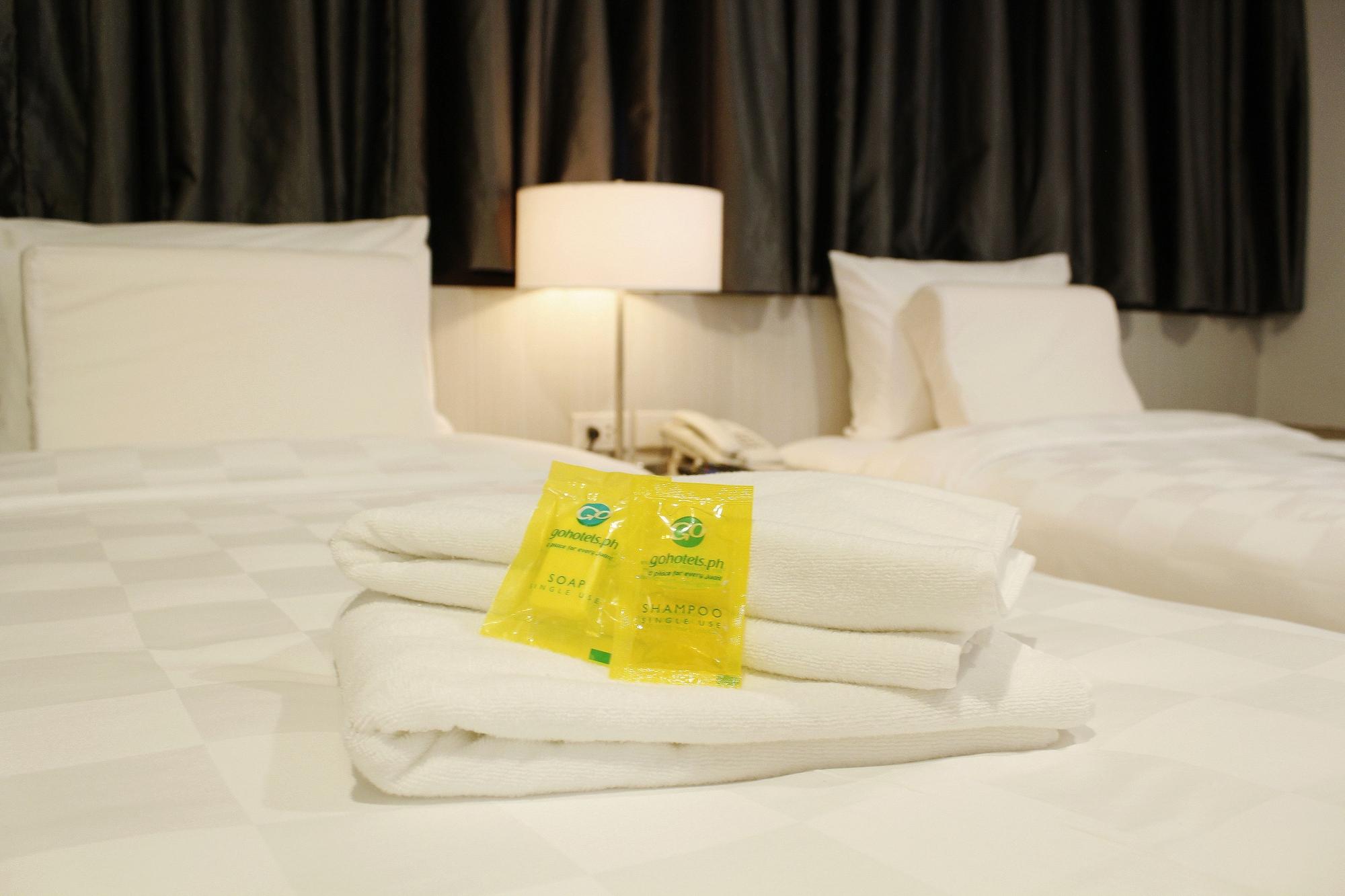 Go Hotels Puerto Princesa Exteriör bild
