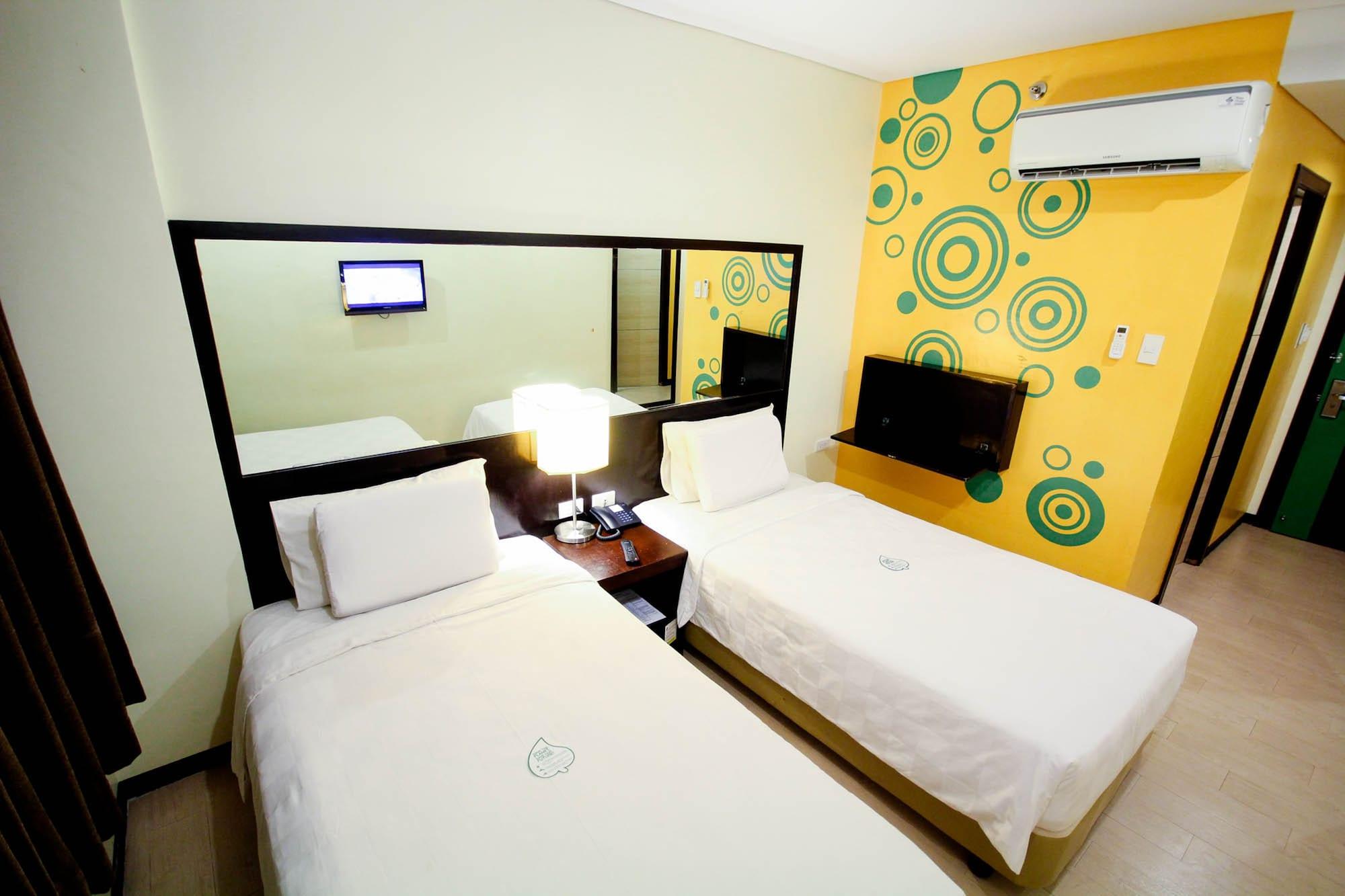 Go Hotels Puerto Princesa Exteriör bild