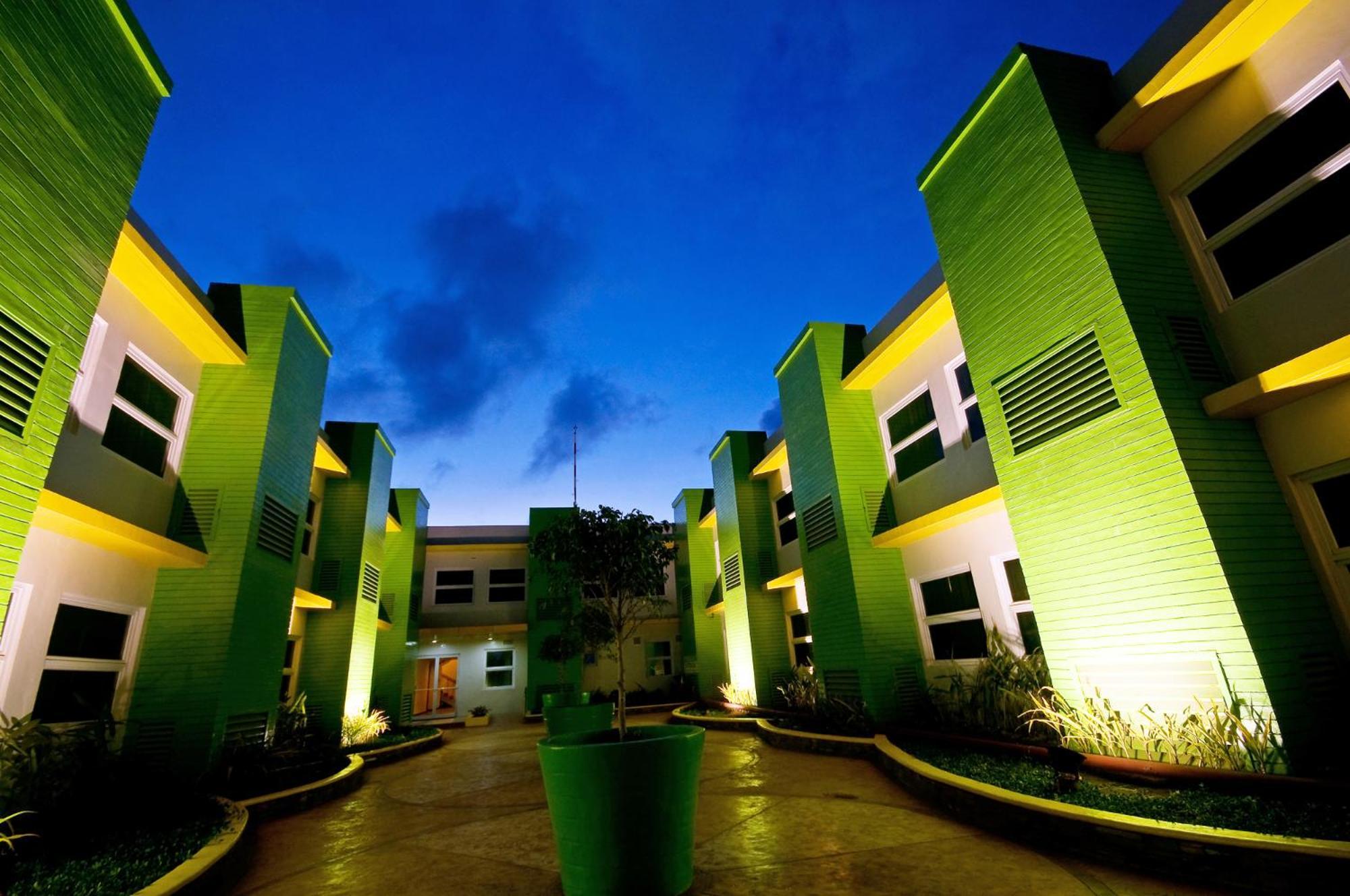 Go Hotels Puerto Princesa Exteriör bild
