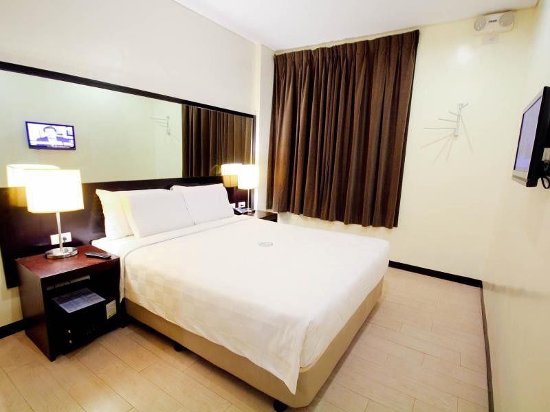 Go Hotels Puerto Princesa Exteriör bild