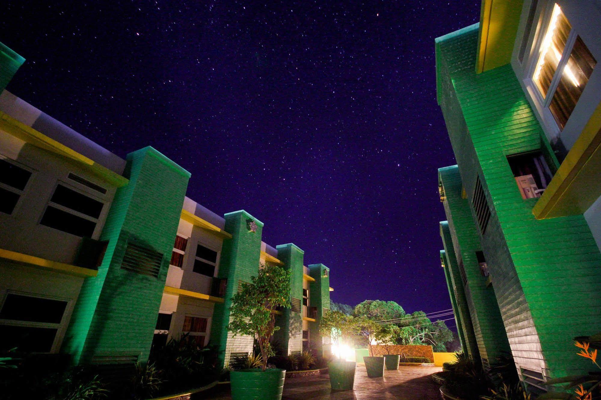 Go Hotels Puerto Princesa Exteriör bild